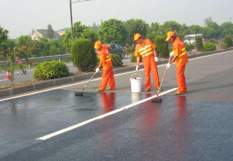 沈阳 彩色路面喷漆维修改色的使用寿命有多长？