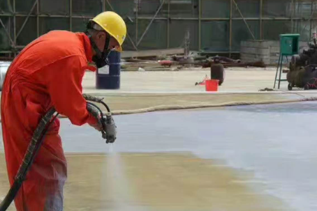 沈阳彩色路面喷涂是一种为路面